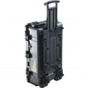 Pelican 1670 Case With Foam (black)