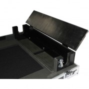 Prox Heavy-duty Flight Case With Doghouse And Wheels For Yamaha Tf3 Studio Mixer Console (silver On Black)