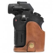 Megagear Ever Ready Leather Half Case And Strap For Sony A7s Ii, A7r Ii & A7 Ii (dark Brown)