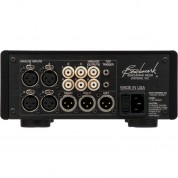 Benchmark La4 Line Amplifier (silver)