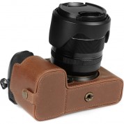 Megagear Leather Camera Half Case Fujifilm X-s20 (brown)